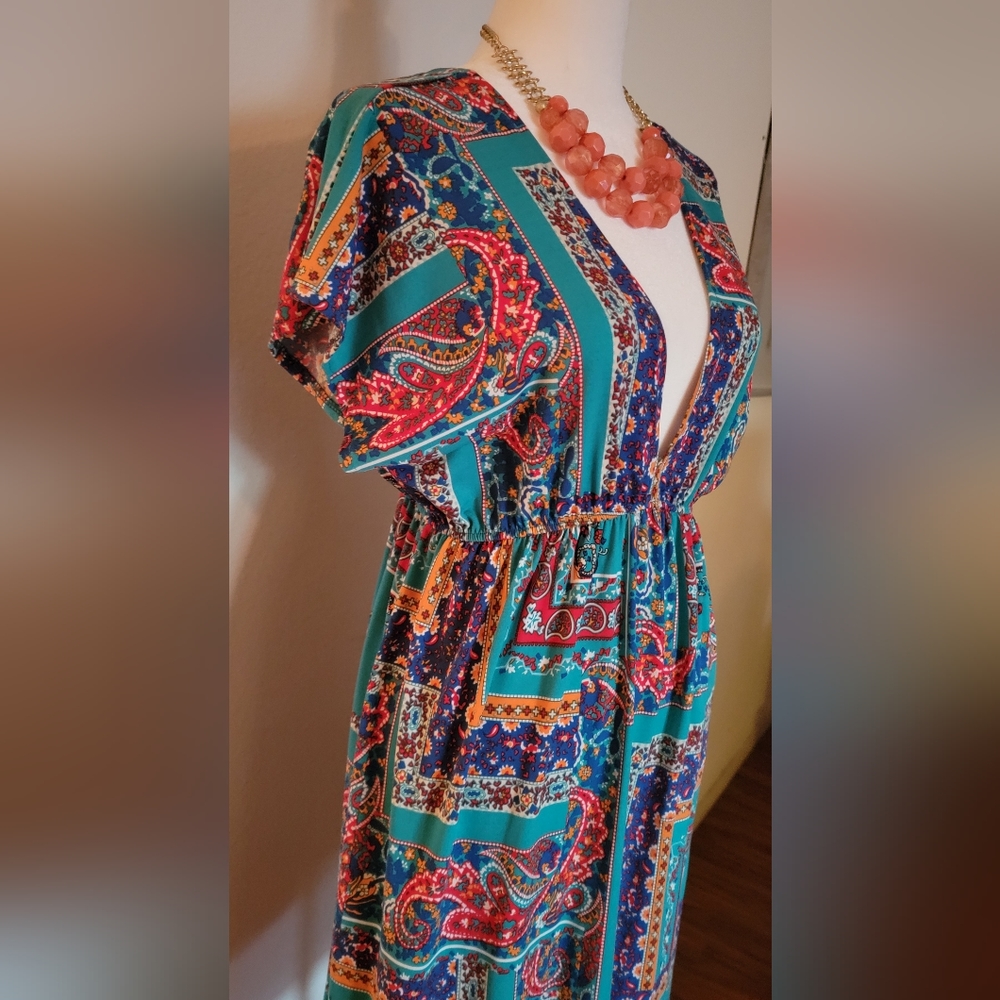 Dress - Picture 4 of 7